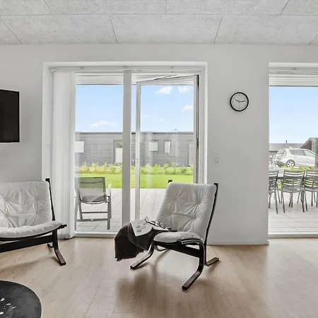 30421-odder-strandvaenget-14 度假居 *