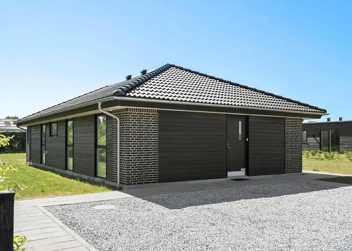 30421-odder-strandvaenget-14 Ferienhaus *